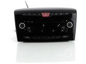 Radio/CD/DVD/GPS head unit
