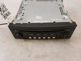 Radio / CD-Player / DVD-Player / Navigation