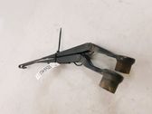 Front wiper blade arm