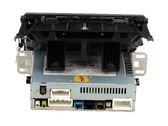 Radio / CD-Player / DVD-Player / Navigation