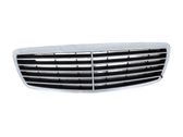 Grille calandre supérieure de pare-chocs avant