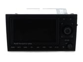 Radio / CD-Player / DVD-Player / Navigation