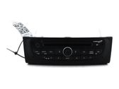 Radio / CD-Player / DVD-Player / Navigation