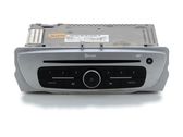Radio / CD-Player / DVD-Player / Navigation