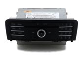 Radio / CD-Player / DVD-Player / Navigation