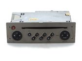 Radio/CD/DVD/GPS-pääyksikkö