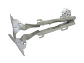 Engine bonnet/hood hinges