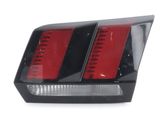 Tailgate rear/tail lights