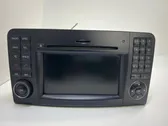 Radio/CD/DVD/GPS-pääyksikkö