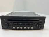 Radio / CD-Player / DVD-Player / Navigation