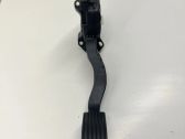 Accelerator throttle pedal