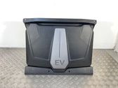 Front trunk storage compartment