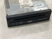 Radio / CD-Player / DVD-Player / Navigation