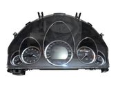 Geschwindigkeitsmesser Cockpit