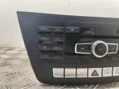 Radio/CD/DVD/GPS-pääyksikkö