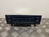 Radio / CD-Player / DVD-Player / Navigation