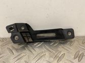 Fender mounting bracket
