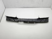 Rear bumper mounting bracket
