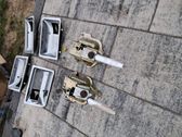 Manecilla interna puerta delantera