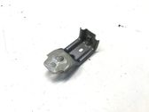 Fender mounting bracket