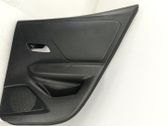 Moldura del tarjetero de la puerta trasera