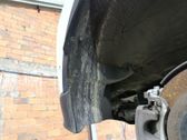 Rear arch fender liner splash guards