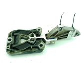 Engine mount bracket