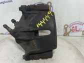 Caliper de freno delantero