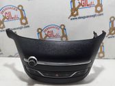 Radio / CD-Player / DVD-Player / Navigation