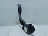 Accelerator throttle pedal