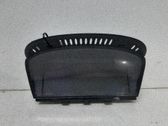 Radio / CD-Player / DVD-Player / Navigation