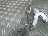 Engine bonnet/hood hinges