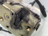 Cerradura de puerta trasera