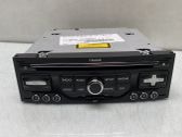 Radio/CD/DVD/GPS-pääyksikkö