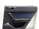Moldura del tarjetero de la puerta trasera