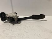 Accelerator throttle pedal
