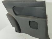 Moldura del tarjetero de la puerta trasera