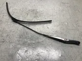 Windshield/front glass wiper blade