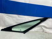 Fenêtre triangulaire avant / vitre