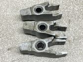 Support de pince d'injecteur de carburant