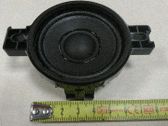 Etuoven kaiutin