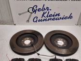 Brake discs and calipers set