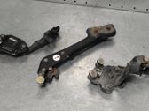 Roller guide/hinge set