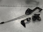 Roller guide/hinge set