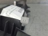 Poignée inférieure de porte avant