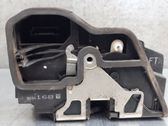 Cerradura de puerta delantera