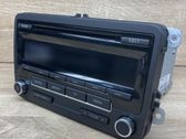 Radio / CD/DVD atskaņotājs / navigācija