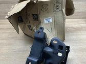 Engine mounting bracket