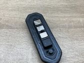 Sliding door contact joint