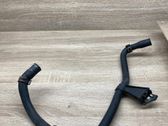 Tuyau de liquide de refroidissement moteur